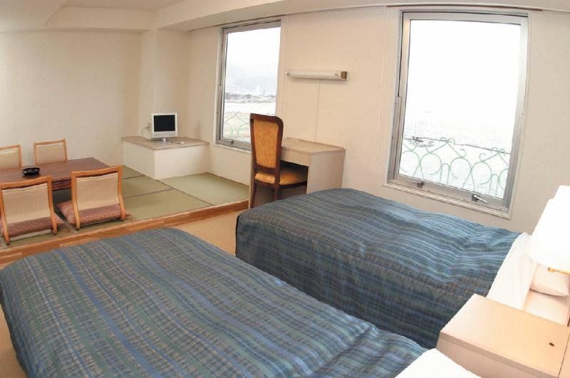 Suwa Lakeside Hotel Exterior photo